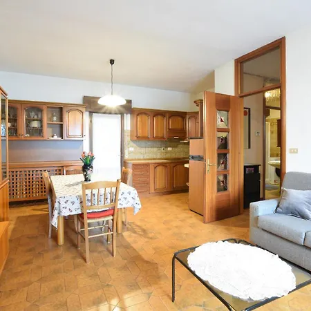 公寓 3 Bedroom Amazing In Lamon