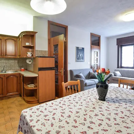 아파트 3 Bedroom Amazing In *