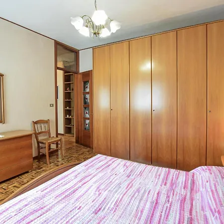 Apartment 3 Bedroom Amazing In *
