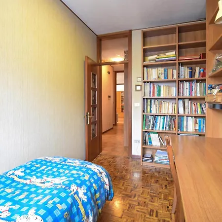 Apartment 3 Bedroom Amazing In *