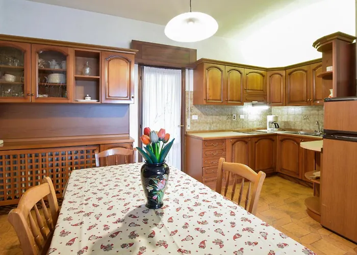 아파트 3 Bedroom Amazing In *